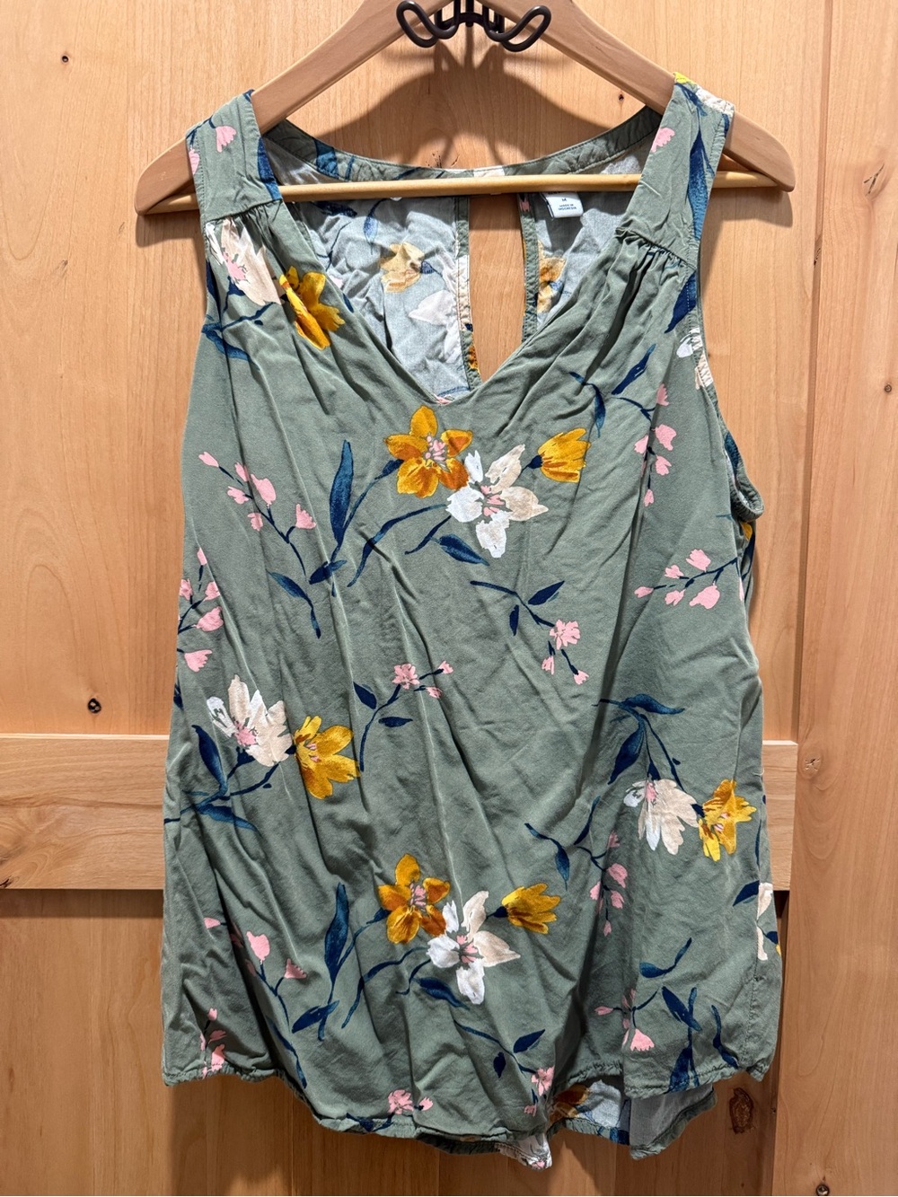 Old Navy Olive Green Floral V-Neck Tank Top